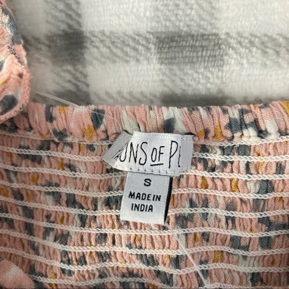 Patrons of Peace Nathalie Sleeveless Crop Smocked Top Pink Cream Combo Small - Picture 13 of 16